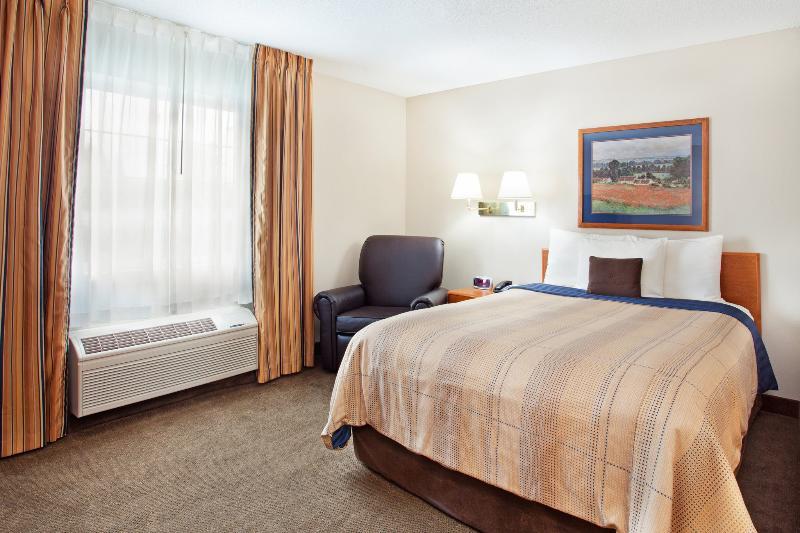 Candlewood Suites Huntersville-Lake Norman Area By Ihg Buitenkant foto